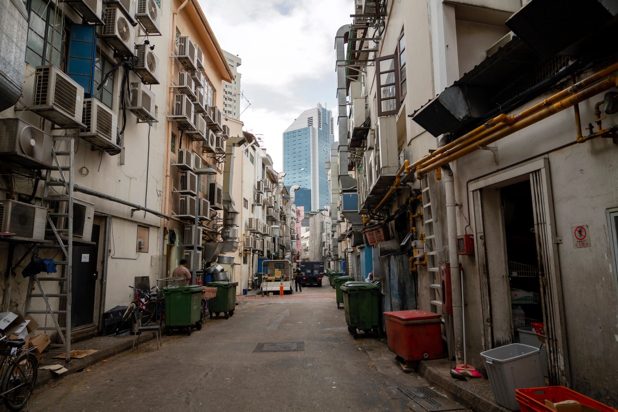 Singapore backstreet view in daylight