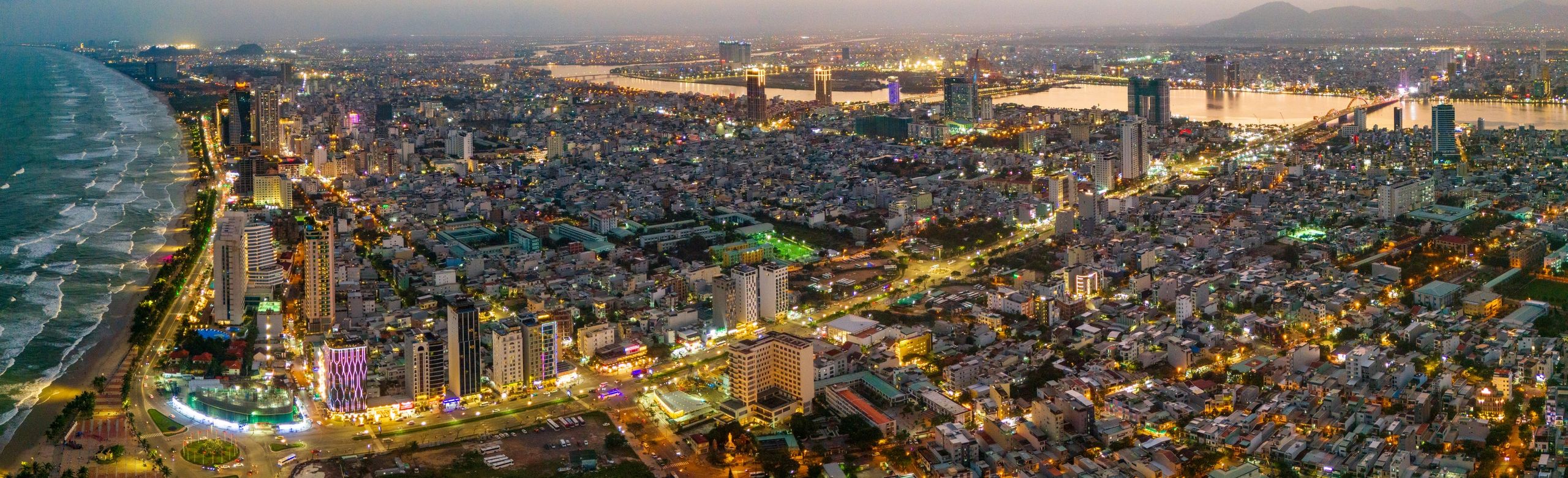 Da Nang cityscape with river and bridges